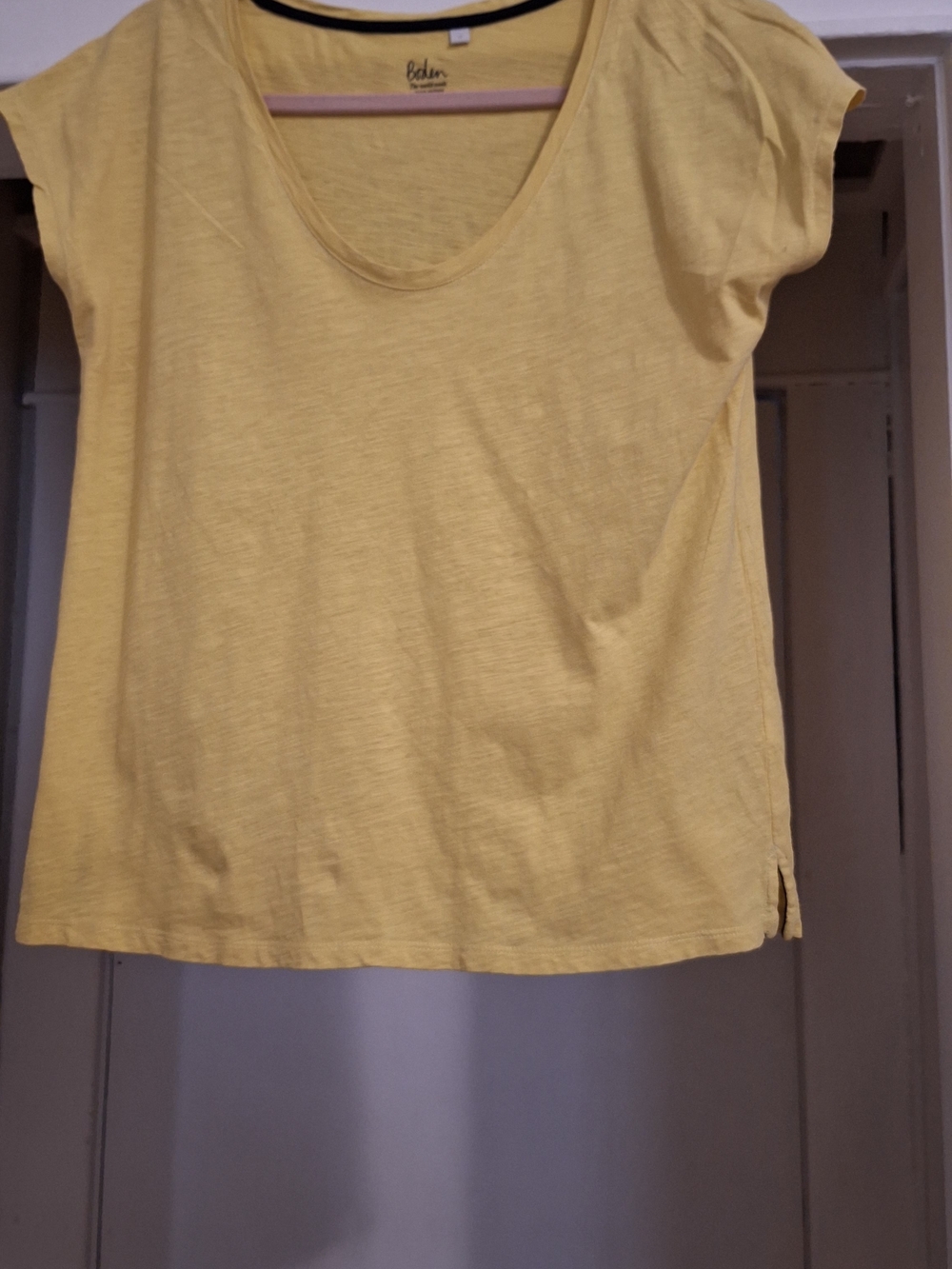 Boden Yellow Scoop Neck Short Sleeve Tee